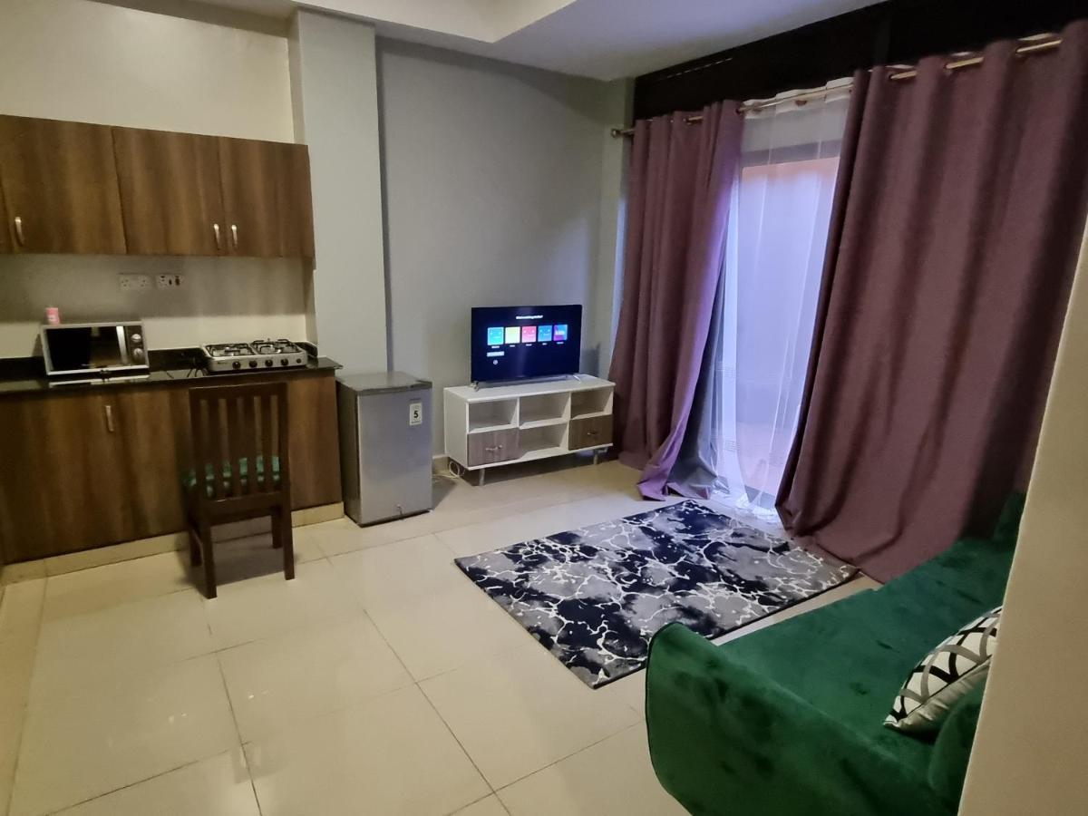 Eika Suites At Acacia Καμπάλα Εξωτερικό φωτογραφία