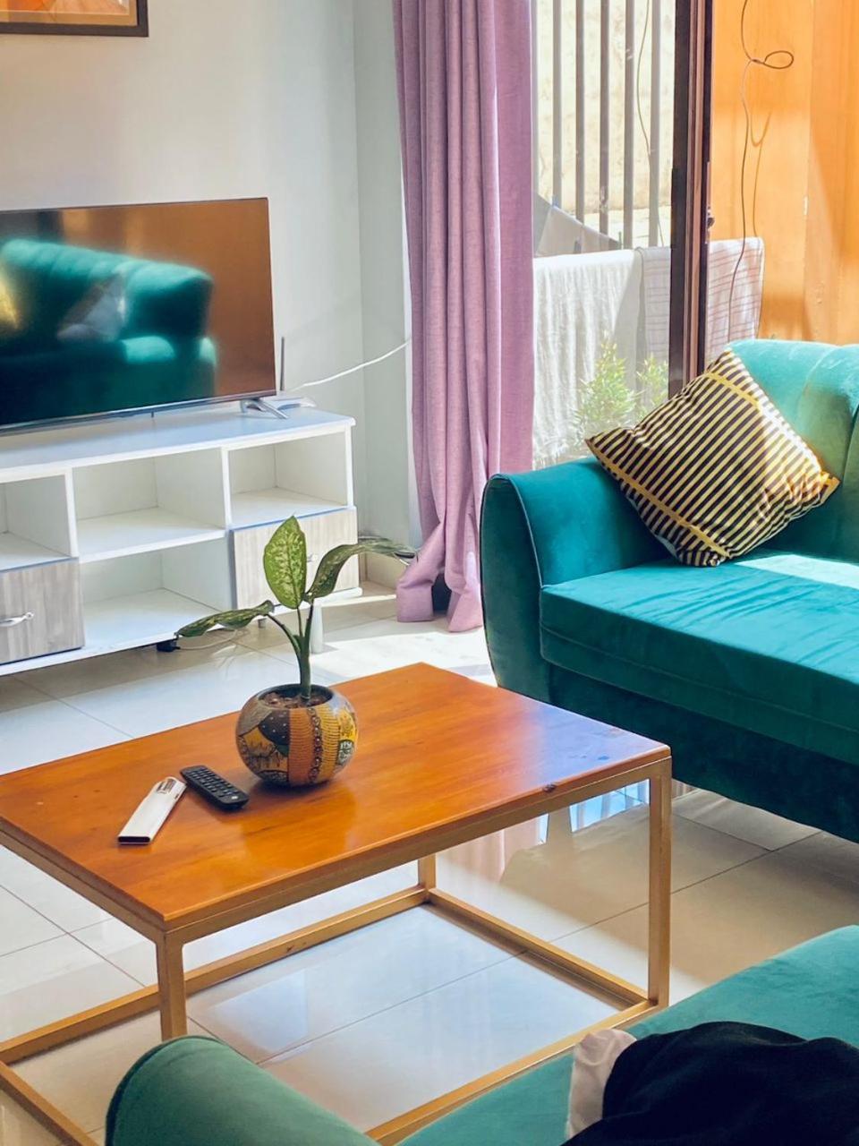 Eika Suites At Acacia Καμπάλα Εξωτερικό φωτογραφία